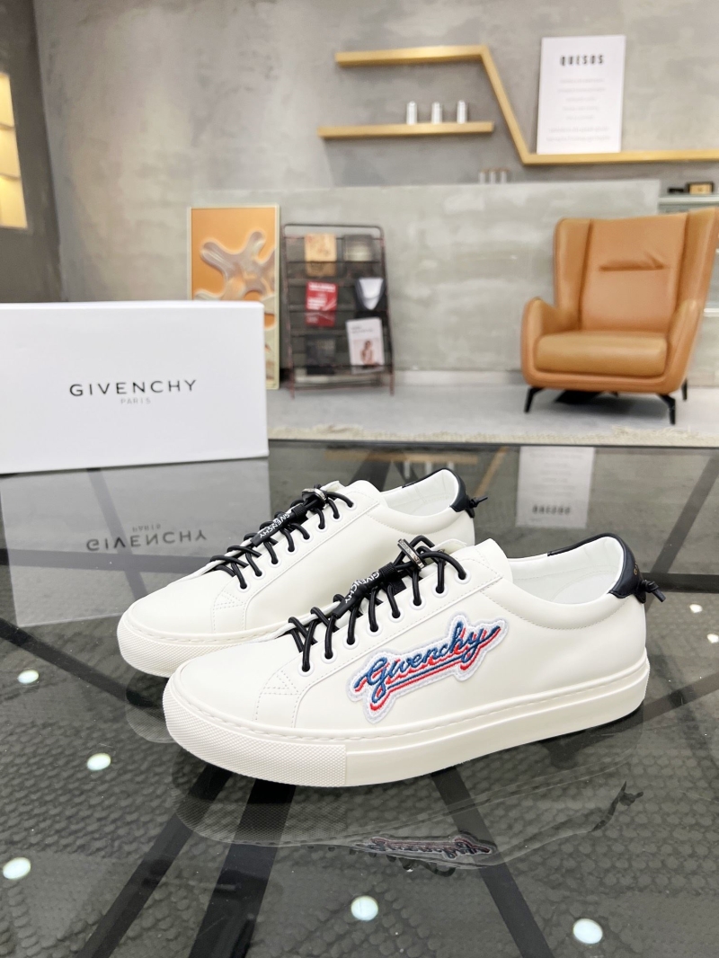 Givenchy Sneakers